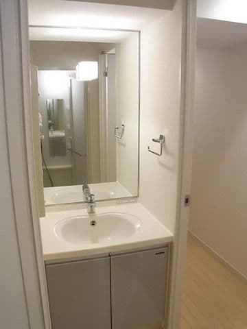 Room image 9