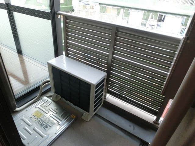 Room image 8