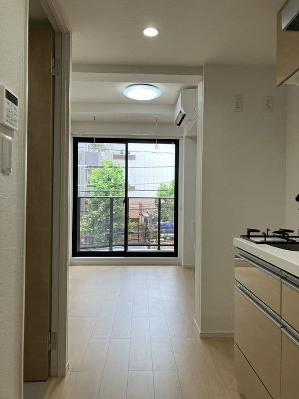 Room image 13