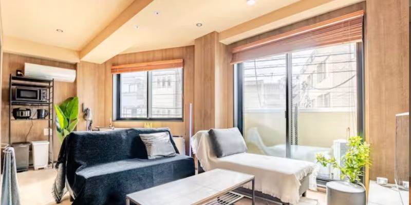 A bright, modern 1LDK apartment